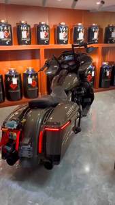 二手哈雷戴维森公路滑翔 Road Glide
