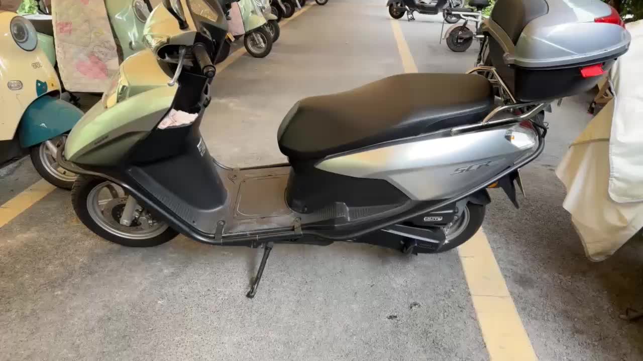 二手五羊本田SCR125