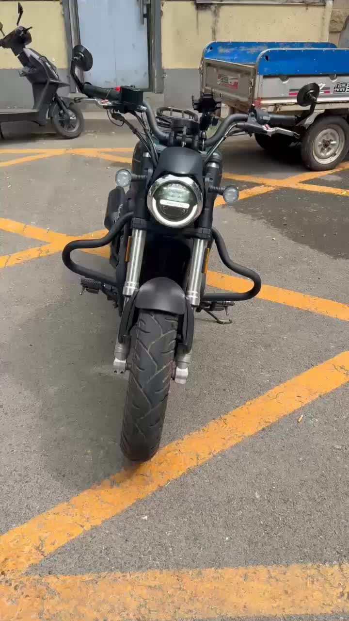 二手QJMOTOR闪300