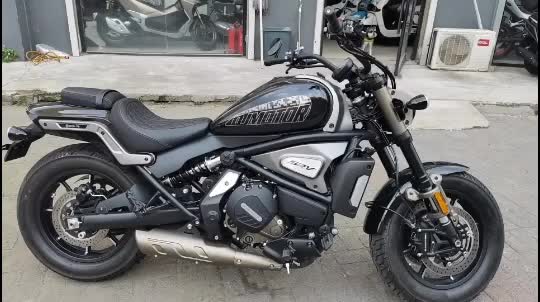 二手QJMOTOR闪700