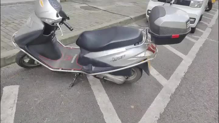 二手五羊本田SCR 喜鲨125