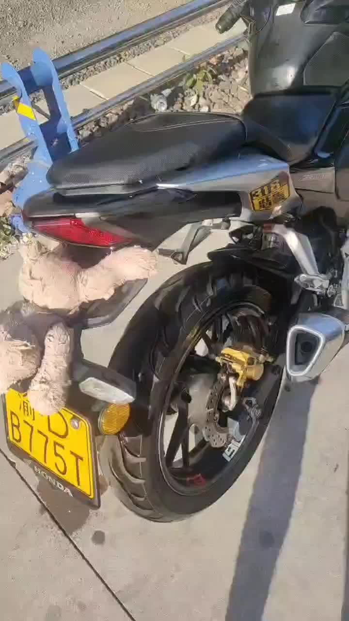 二手五羊本田CB190R 暴锋眼